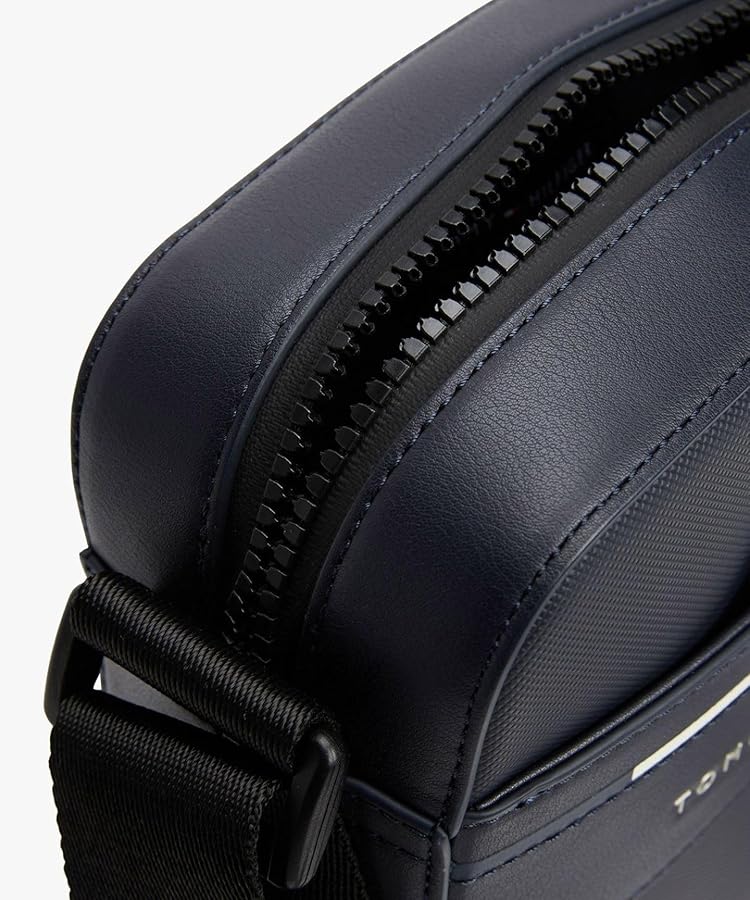 Amazon.co.jp: [トミーヒルフィガー] ファンデーションミニ